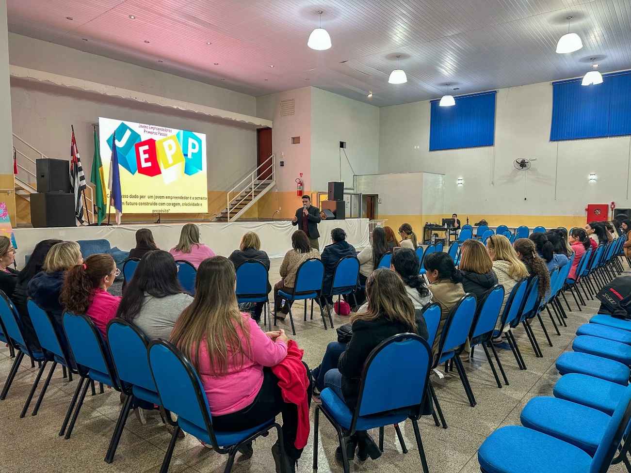 Foto assessoria municipal - assunto -educação empreendedora