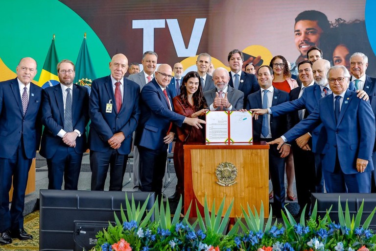 Presidente Lula durante cerimônia de assinatura do decreto de implantação da TV 3.0, no Palácio do Planalto - Foto: Ricardo Stuckert / PR