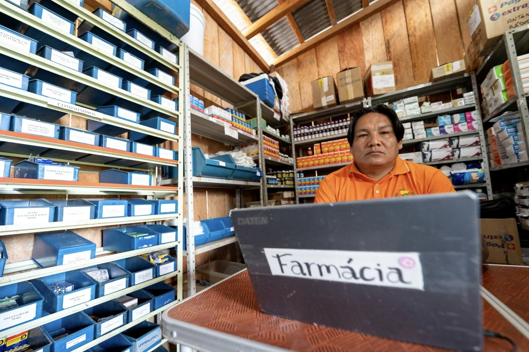 Farmácia para atendimento em território indígena: SUS chega aonde o Brasil precisa. Foto: Jerônimo Gonzalez/MS